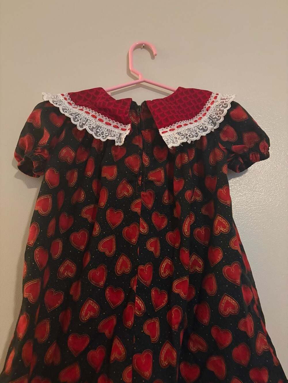 Vintage Handmade Girls Valentine's Day Heart Print Lace Collar Dress - Picture 6 of 6